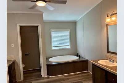 2203 25th Street, Horseshoe Bay, TX 78657 - Photo 18