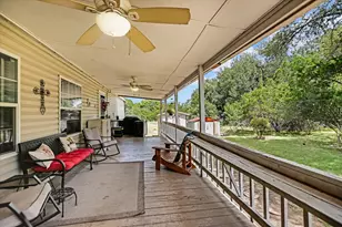 204 40th St, Horseshoe Bay, TX 78657 - Photo 10