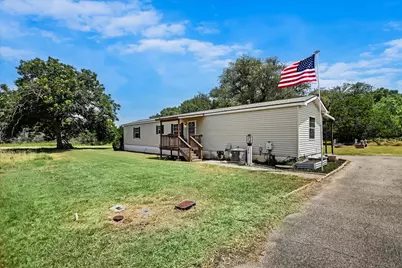 204 40th Street, Horseshoe Bay, TX 78657 - Photo 2
