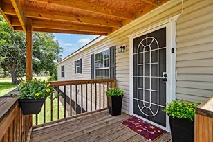 204 40th St, Horseshoe Bay, TX 78657 - Photo 1