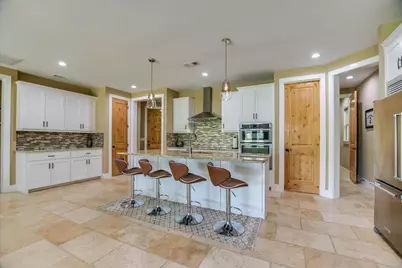 311 Short Circuit, Horseshoe Bay, TX 78657 - Photo 12
