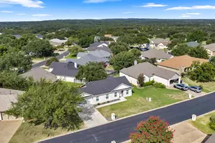 102 Fox Cir, Burnet, TX 78611 - Photo 2