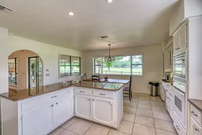618 Hi Stirrup, Horseshoe Bay, TX 78657 - Photo 12