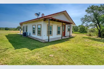 9584 W 71 Highway, Llano, TX 78643 - Photo 10