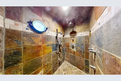 131 W White Avenue, Out of Area, TX 78373 - Photo 22
