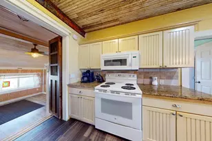 131 W White Ave, Out of Area, TX 78373 - Photo 12