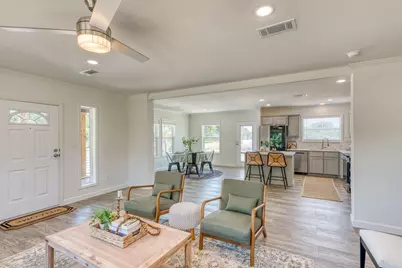 1200 E Green Street, Llano, TX 78643 - Photo 10