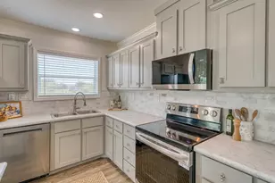 1200 E Green St, Llano, TX 78643 - Photo 14