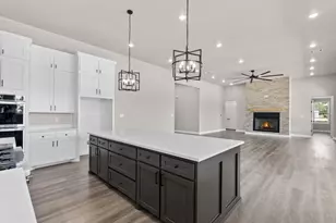262 Sunday, Burnet, TX 78611 - Photo 18