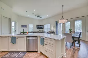 302 Parallel Cir, Horseshoe Bay, TX 78657 - Photo 10