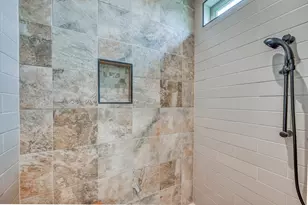 302 Parallel Cir, Horseshoe Bay, TX 78657 - Photo 16