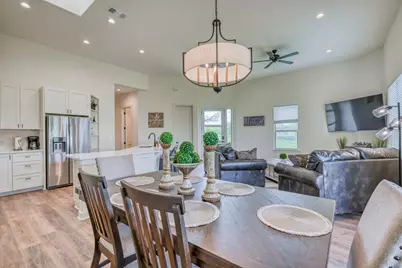 302 Parallel Circle, Horseshoe Bay, TX 78657 - Photo 6