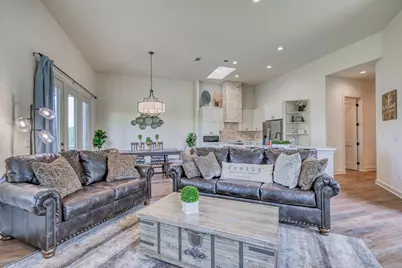 302 Parallel Circle, Horseshoe Bay, TX 78657 - Photo 4
