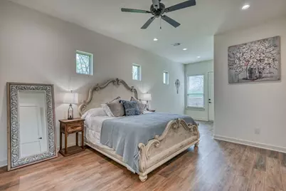 302 Parallel Circle, Horseshoe Bay, TX 78657 - Photo 12