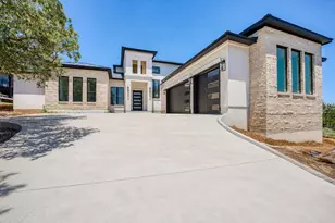 322 Spider Valley, Horseshoe Bay, TX 78657 - Photo 2