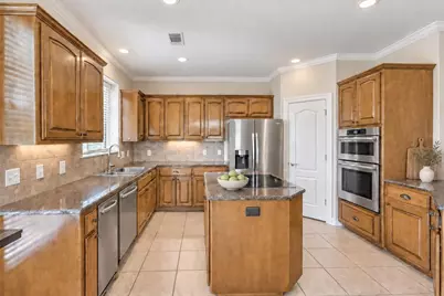 105-D Lachite, Horseshoe Bay, TX 78657 - Photo 8