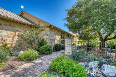 105-D Lachite, Horseshoe Bay, TX 78657 - Photo 2