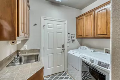 105-D Lachite, Horseshoe Bay, TX 78657 - Photo 18
