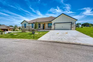 101 Olympia Hills Ct, Kingsland, TX 78639 - Photo 1