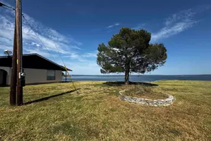 126 Lake Breeze Dr, Buchanan Dam, TX 78609 - Photo 2
