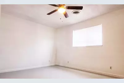126 Lake Breeze Drive, Buchanan Dam, TX 78609 - Photo 14