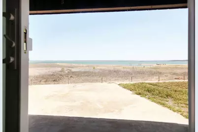 126 Lake Breeze Drive, Buchanan Dam, TX 78609 - Photo 6