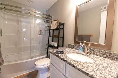 104 Cove E Unit 103, Horseshoe Bay, TX 78657 - Photo 20