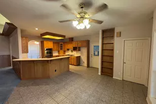 690 Ancient Oaks Dr, Marble Falls, TX 78654 - Photo 12