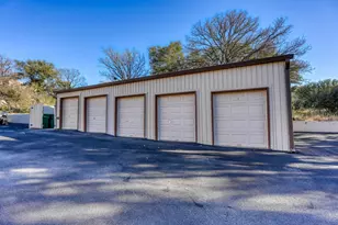 401 Hi There, Horseshoe Bay, TX 78657 - Photo 32