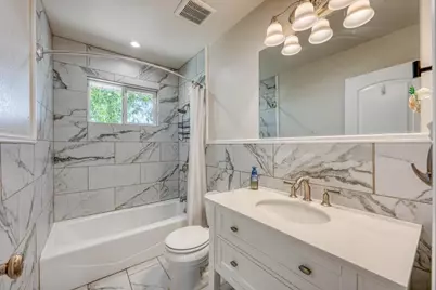 1207 W Haynie Street, Llano, TX 78643 - Photo 16