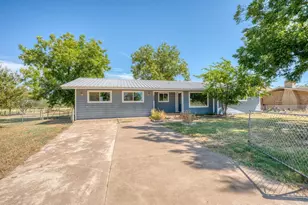 1207 W Haynie St, Llano, TX 78643 - Photo 24