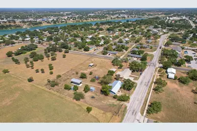 1207 W Haynie Street, Llano, TX 78643 - Photo 1