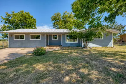 1207 W Haynie Street, Llano, TX 78643 - Photo 1