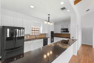 634 Broken Hills, Horseshoe Bay, TX 78657 - Photo 14