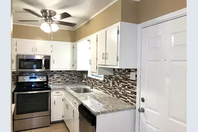 1112 B Northwood, Marble Falls, TX 78654 - Photo 6