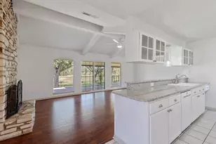 142 Lake Shore Dr, Horseshoe Bay, TX 78657 - Photo 12