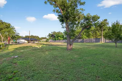 105 N US Hwy 281, Johnson City, TX 78636 - Photo 30