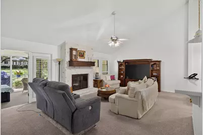 27 Fairway Lane, Meadowlakes, TX 78654 - Photo 2