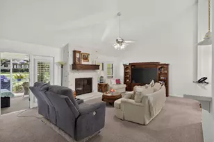 27 Fairway Ln, Meadowlakes, TX 78654 - Photo 2