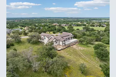 104 Ridgeway, Horseshoe Bay, TX 78657 - Photo 4