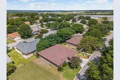708 Cottonwood Drive, Burnet, TX 78611 - Photo 30