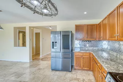 94 E Wildflower, Marble Falls, TX 78654 - Photo 8