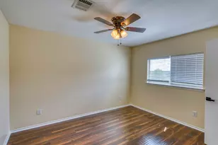 94 E Wildflower, Marble Falls, TX 78654 - Photo 32