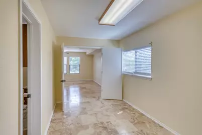 94 E Wildflower, Marble Falls, TX 78654 - Photo 16