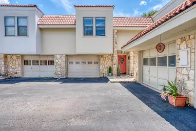 200 Free Rein, Horseshoe Bay, TX 78657 - Photo 2