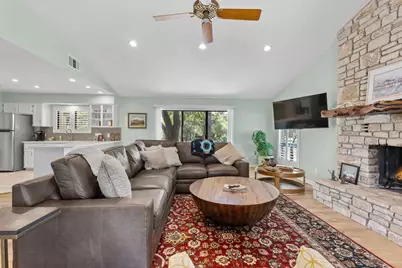 506 Big Spur, Horseshoe Bay, TX 78657 - Photo 6