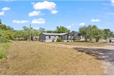 713 Blackburn Ln, Burnet, TX 78611 - Photo 2