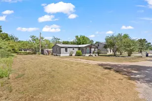 713 Blackburn Ln, Burnet, TX 78611 - Photo 2