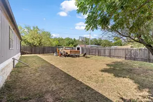 713 Blackburn Ln, Burnet, TX 78611 - Photo 36