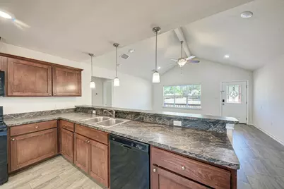 117 North Pass, Kingsland, TX 78639 - Photo 12